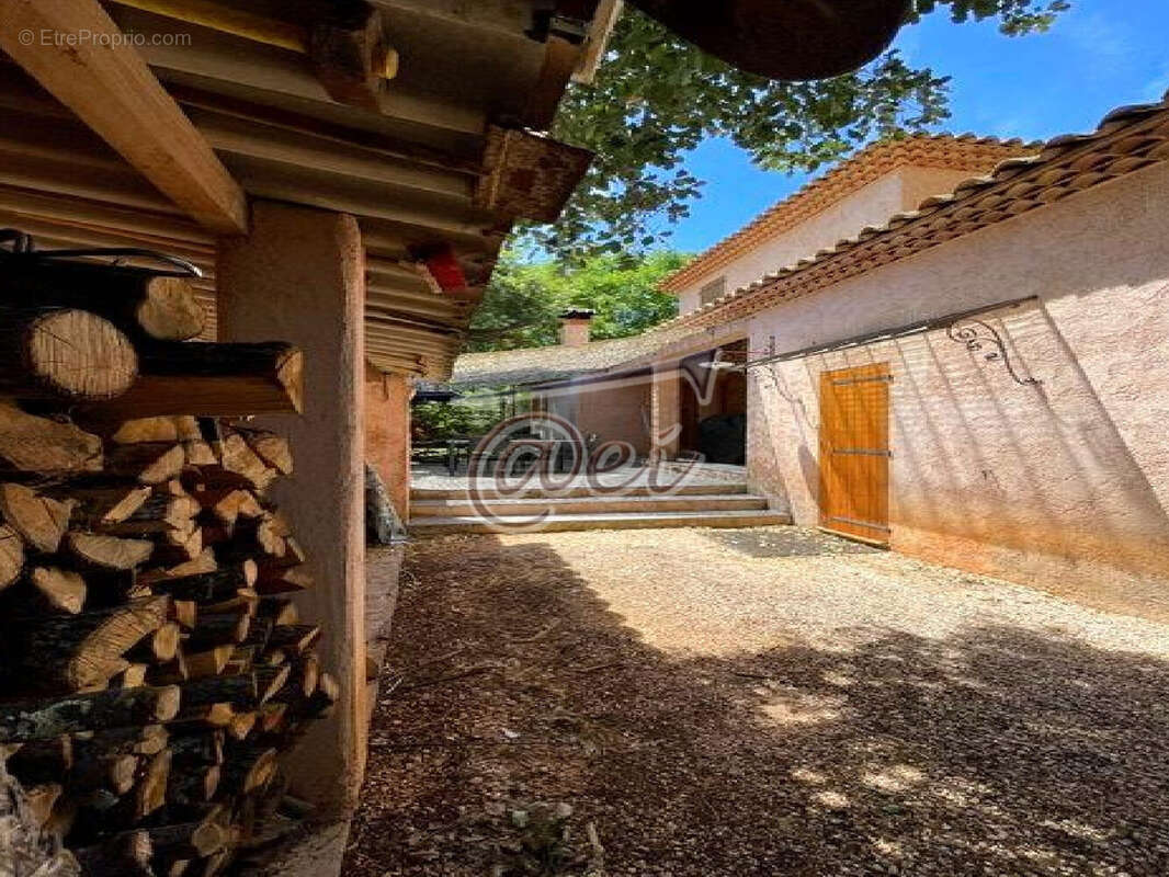 Maison à BRIGNOLES