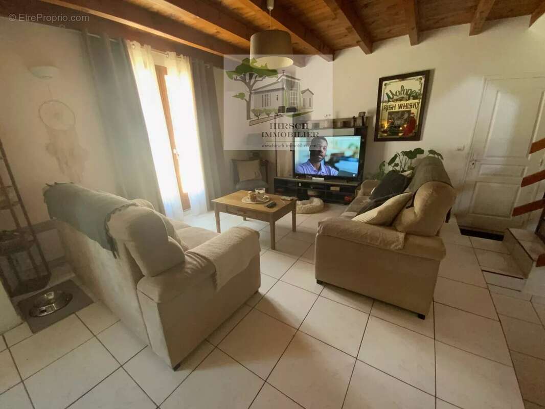 Maison à GINESTAS