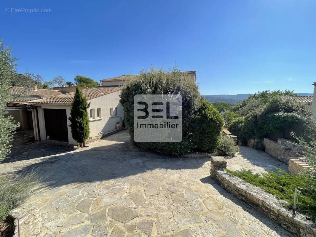 Maison à BAGNOLS-SUR-CEZE