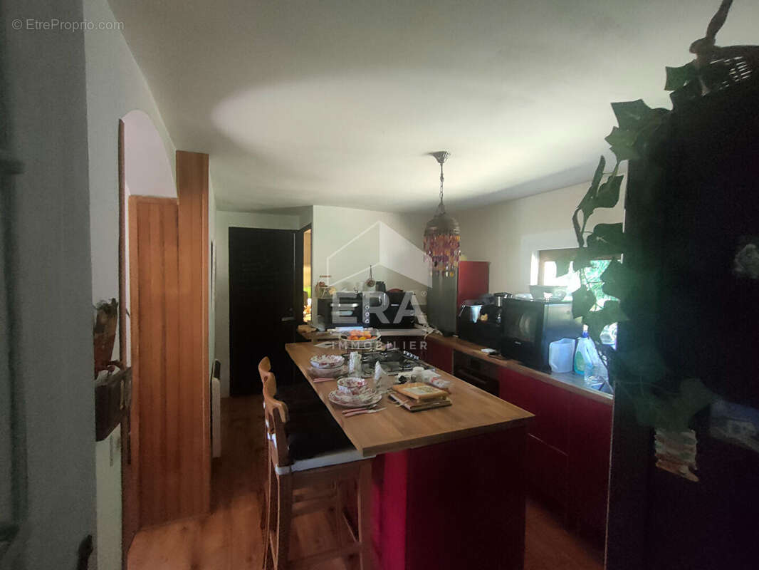 Maison 3 pièces à vendre à Saint-Savin - Terrain de 17200 m² - photo 9