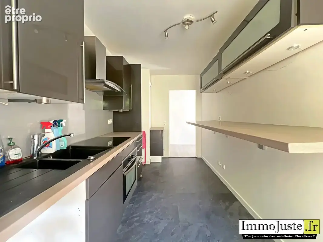 Appartement 4 pièces 85 m² à vendre à Guyancourt (78280) - photo 5