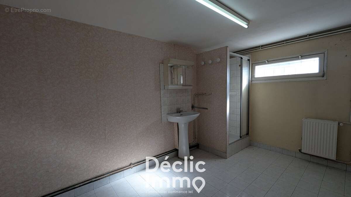 Maison à RUELLE-SUR-TOUVRE