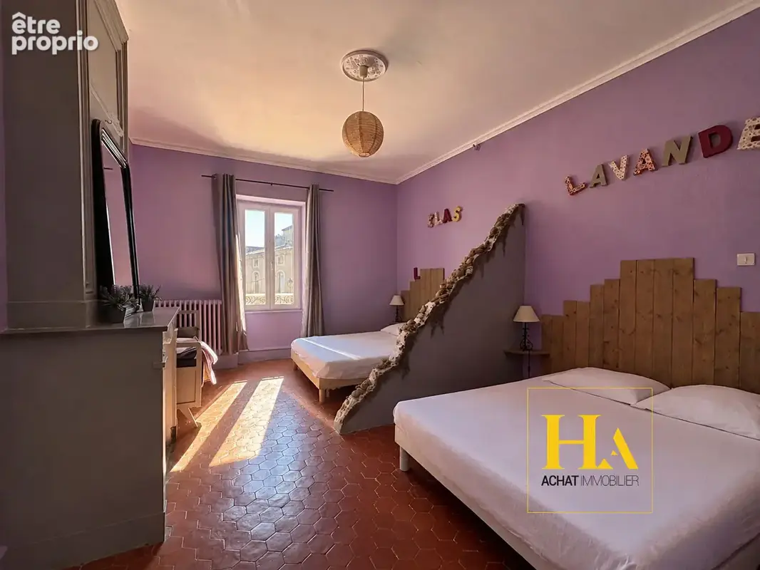 Maison de caractère de 433 m² avec gîte - Saint-Marcel-d'Ardèche - photo 8