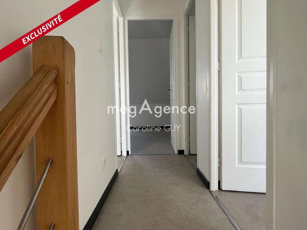 Maison 92m2 vie, 3 chambres dont 1 au rdc, jardin, parking - photo 6