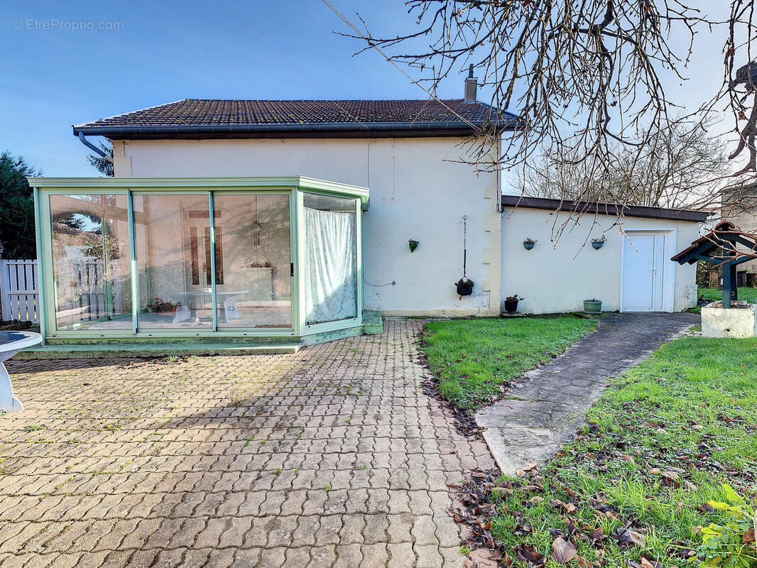 Maison à LES PAROCHES