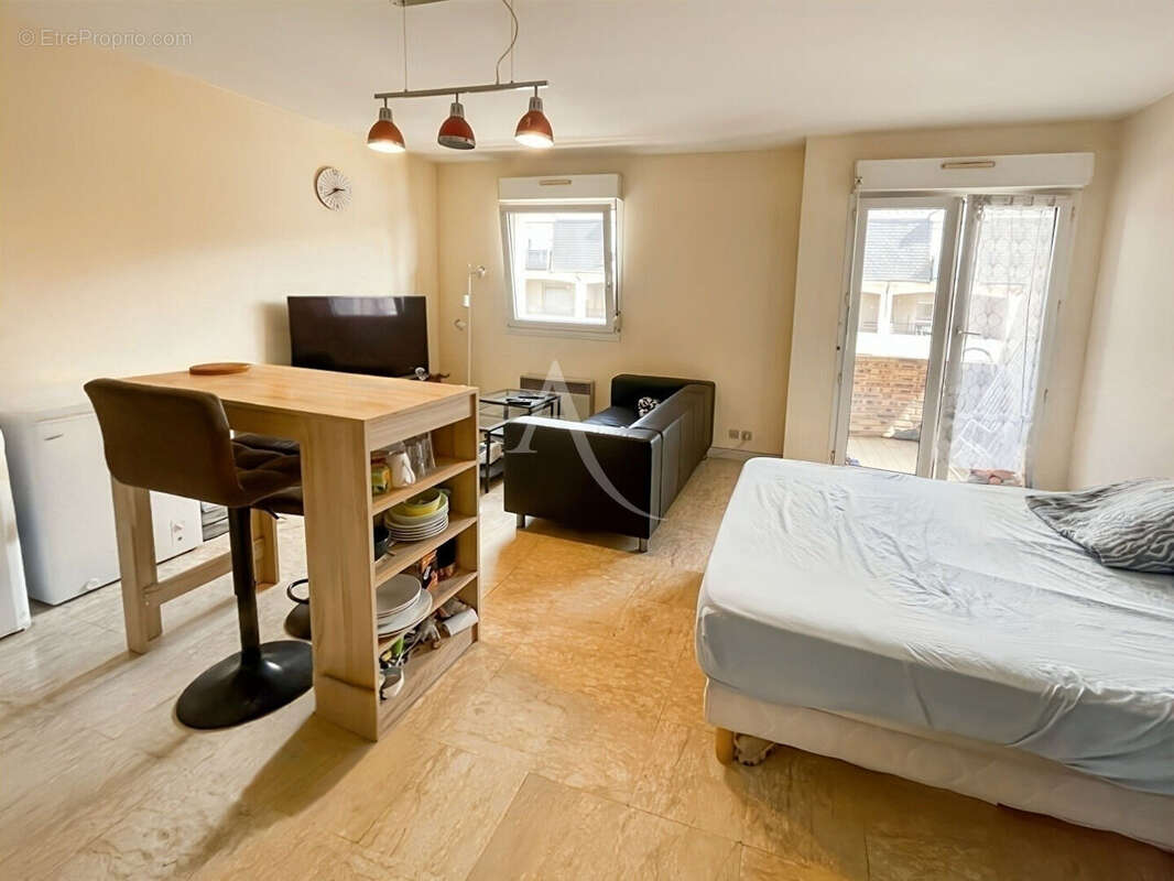 Appartement à SAINTE-GENEVIEVE-DES-BOIS