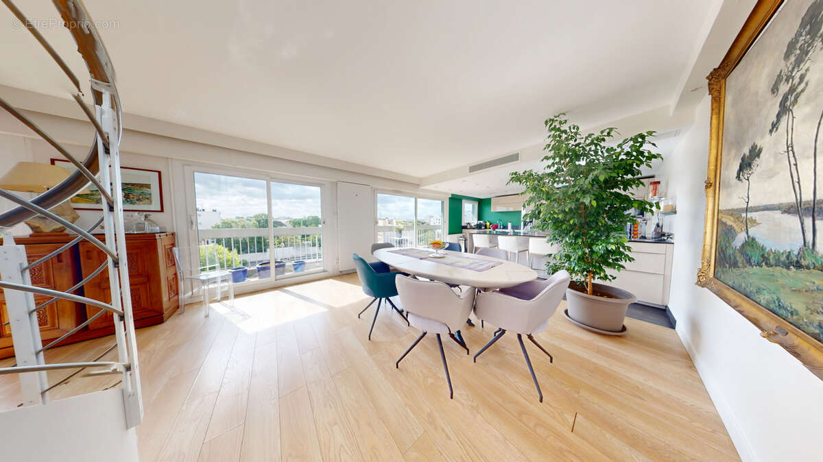 Appartement à SARTROUVILLE