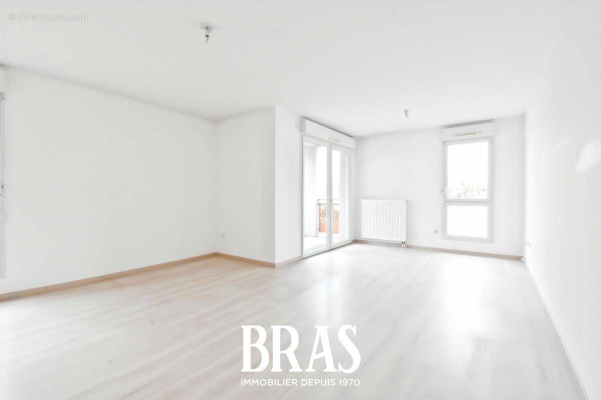 Appartement à SAINT-SEBASTIEN-SUR-LOIRE