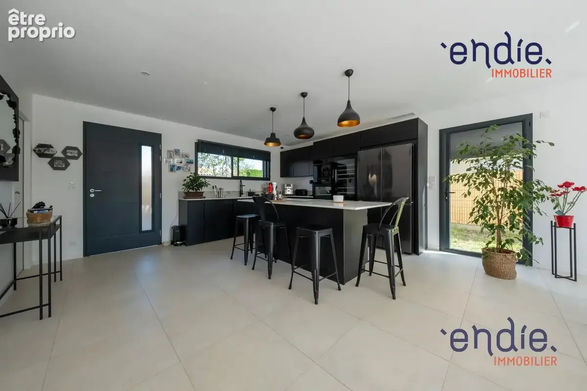 Maison 4 pièces 107 m² à vendre à Saint-Alban (31140) - photo 3