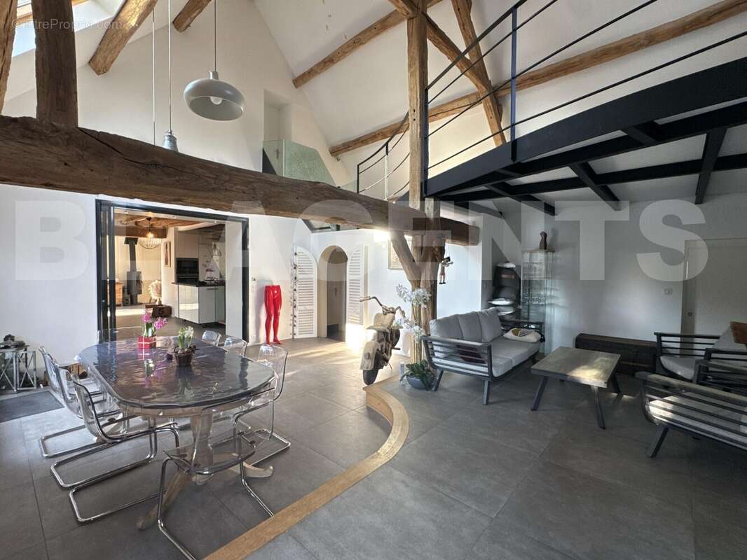 image00013 - Maison à VOULANGIS