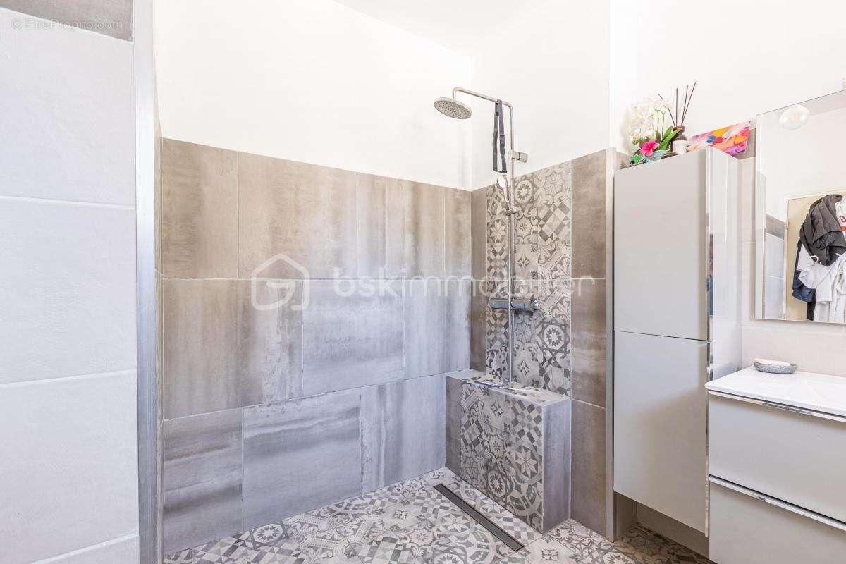 Maison à SIX-FOURS-LES-PLAGES