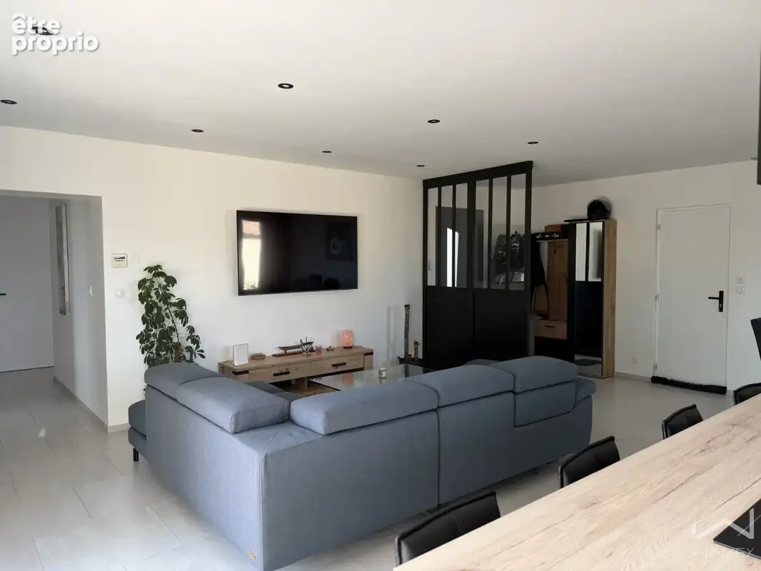 Le garn -  - maison plain pied - 108m2 -3 chambres -  807m2 de terrain - piscine - garage - photo 16