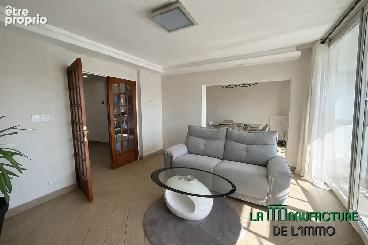 Bel appartement récent - 2 chambres + 2 loggias - photo 4