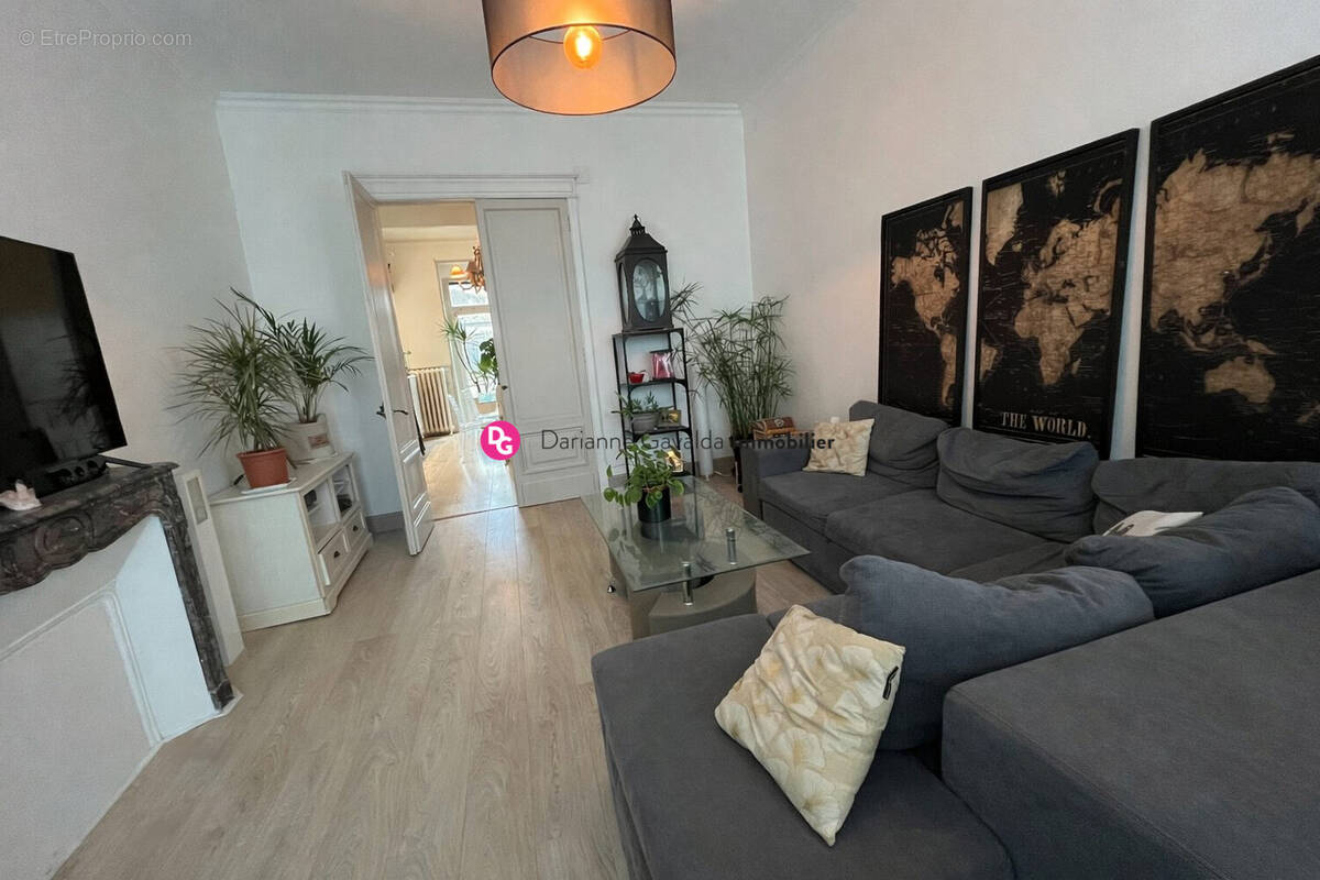 Appartement à DECAZEVILLE