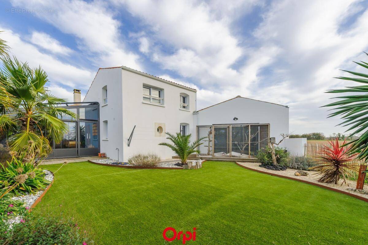 Maison à NIEUL-SUR-MER