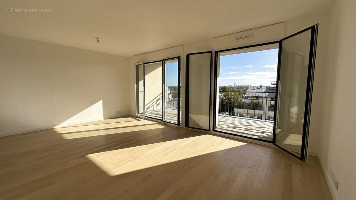 Appartement 90 m² à Suresnes  - photo 4