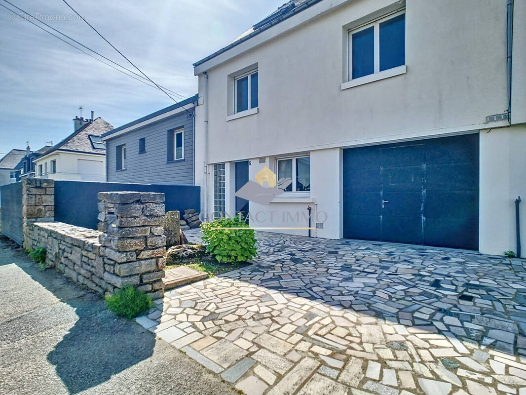 façade côté rue - Maison à PLOEMEUR