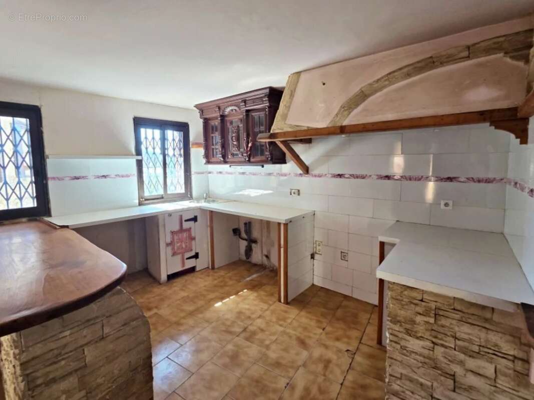 Maison à MEAILLES