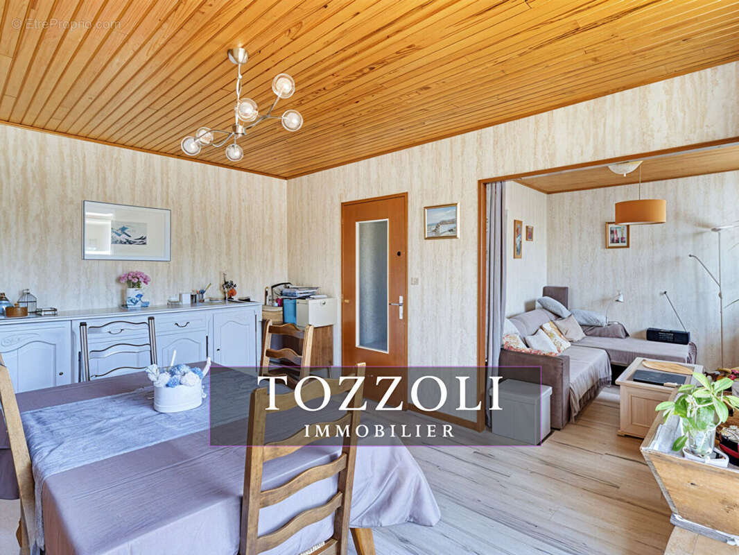 Maison à SAINT-QUENTIN-FALLAVIER