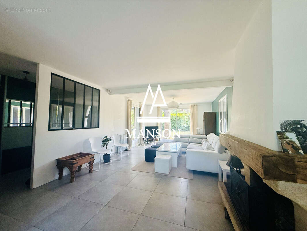 Maison 168 m² à Cenac  - photo 8