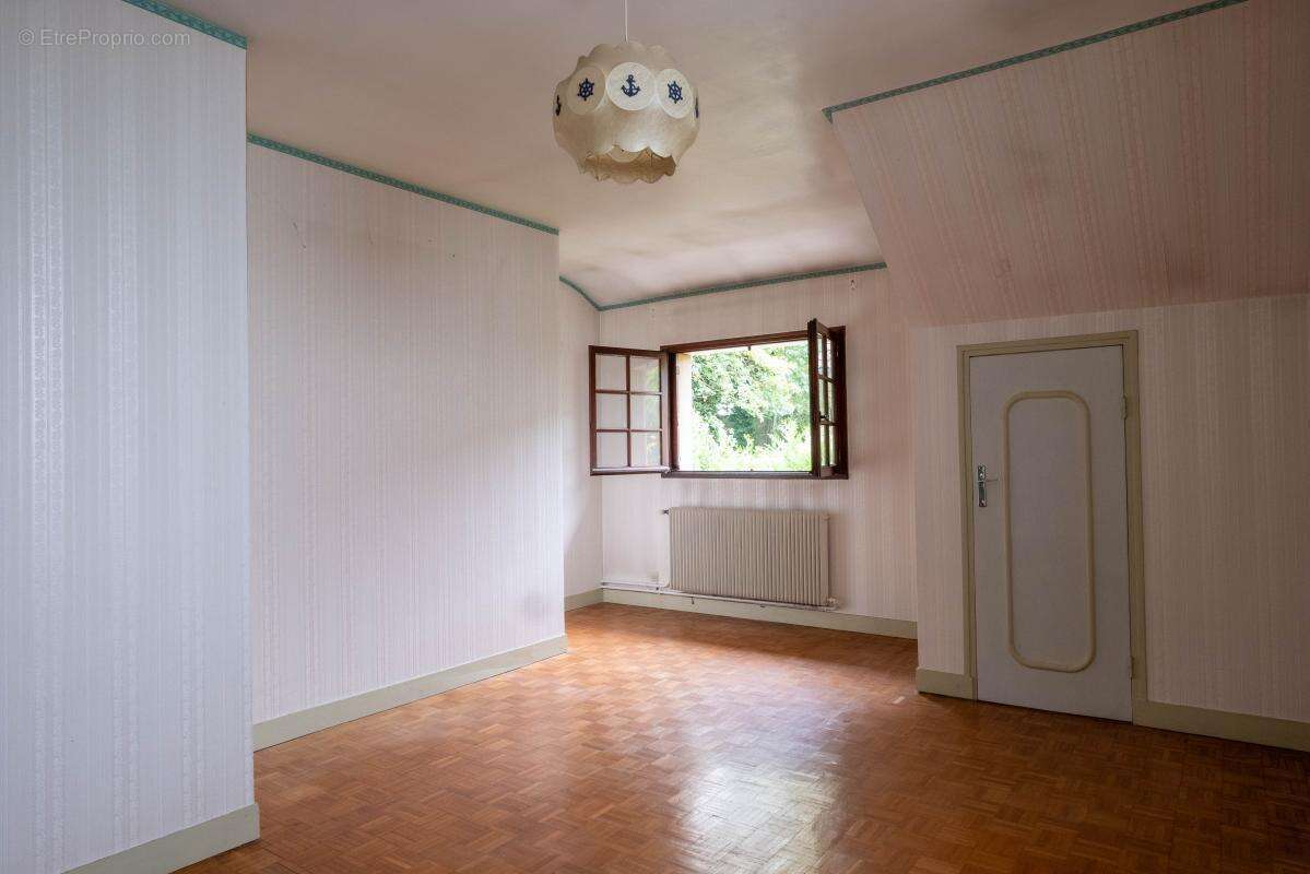 Maison à RIS-ORANGIS