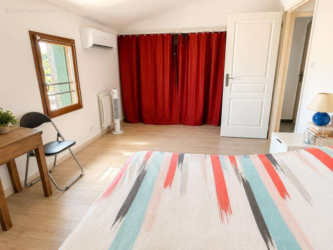Appartement à SAINT-LAURENT-D'AIGOUZE