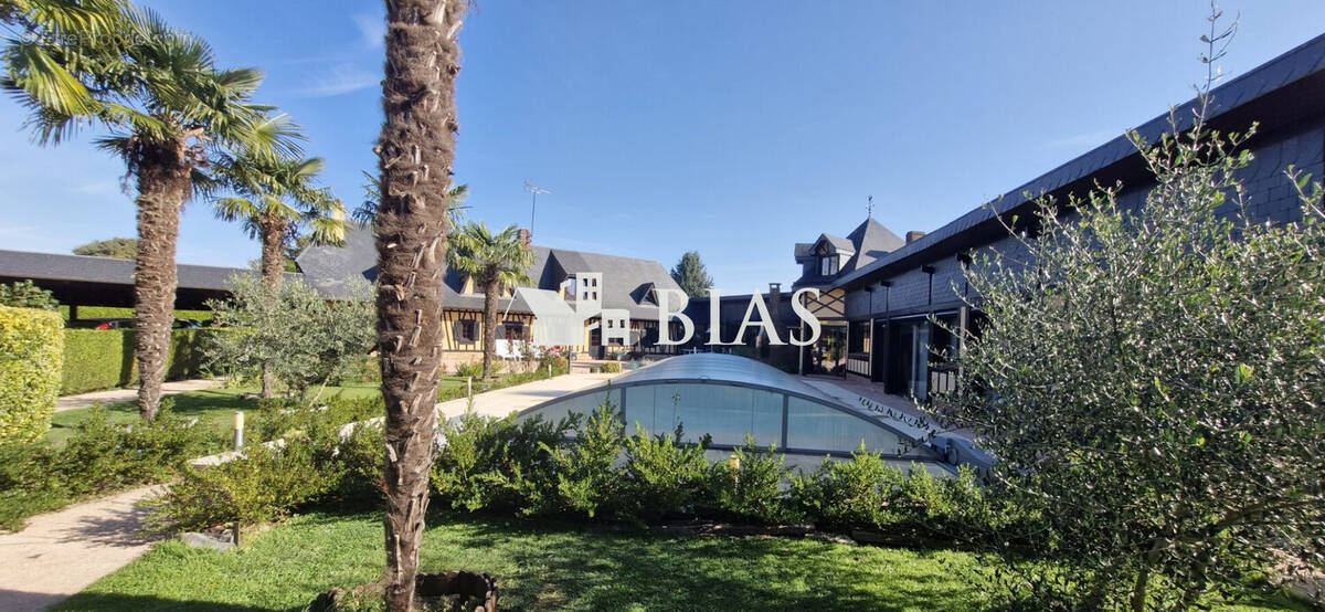 Maison à BOURG-ACHARD