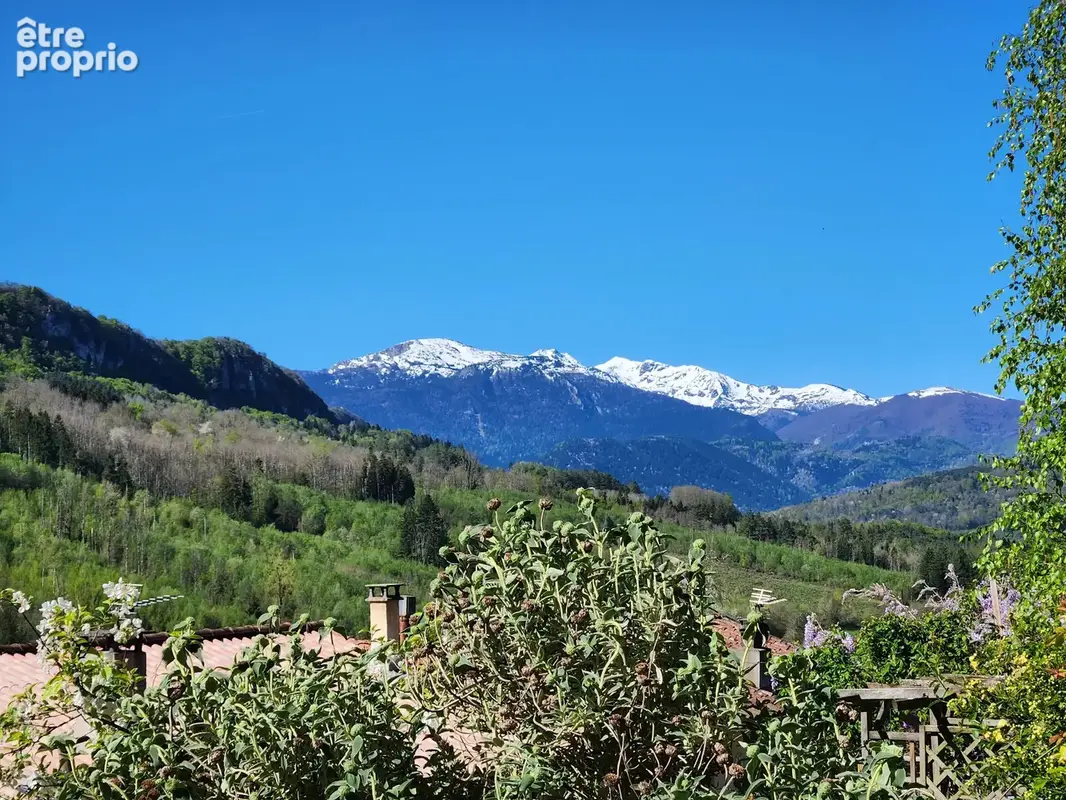 Maison en pierre rénovée avec vues des montagnes - photo 10
