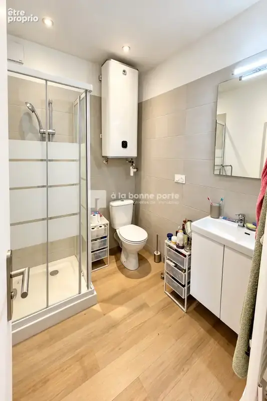 Appartement 2 pièces 30 m² à vendre à Marseille-6e (13006) - photo 4