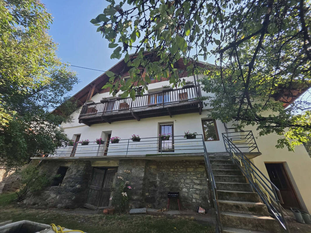 Maison à SAINT-SAUVEUR