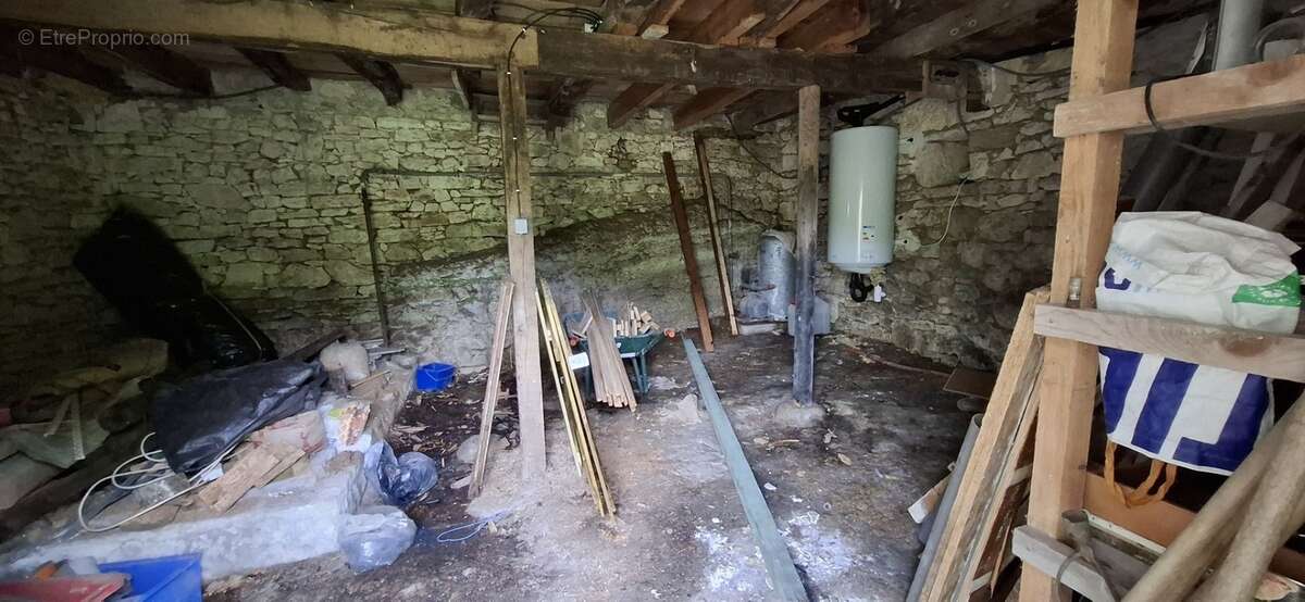 LES FARGES (24) : Maison 80 m2, terrain  de 12 339 m2 - photo 11