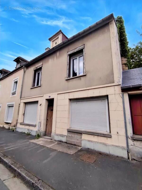 Maison à MEZIDON-CANON