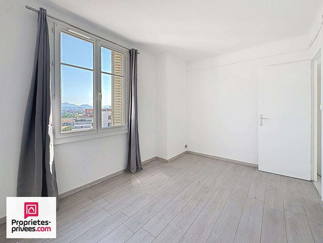 Appartement  T4 Marseille 13008 - photo 13