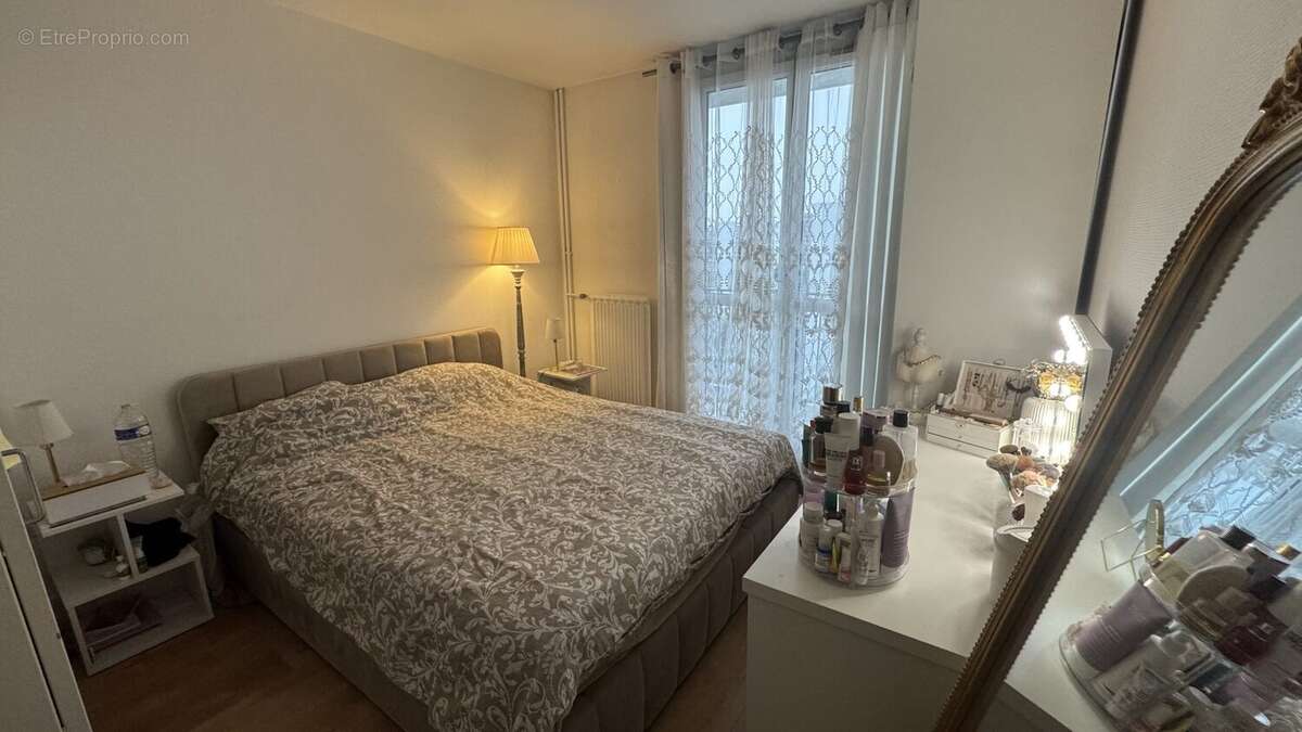 Appartement 63 m² à La Courneuve  - photo 5