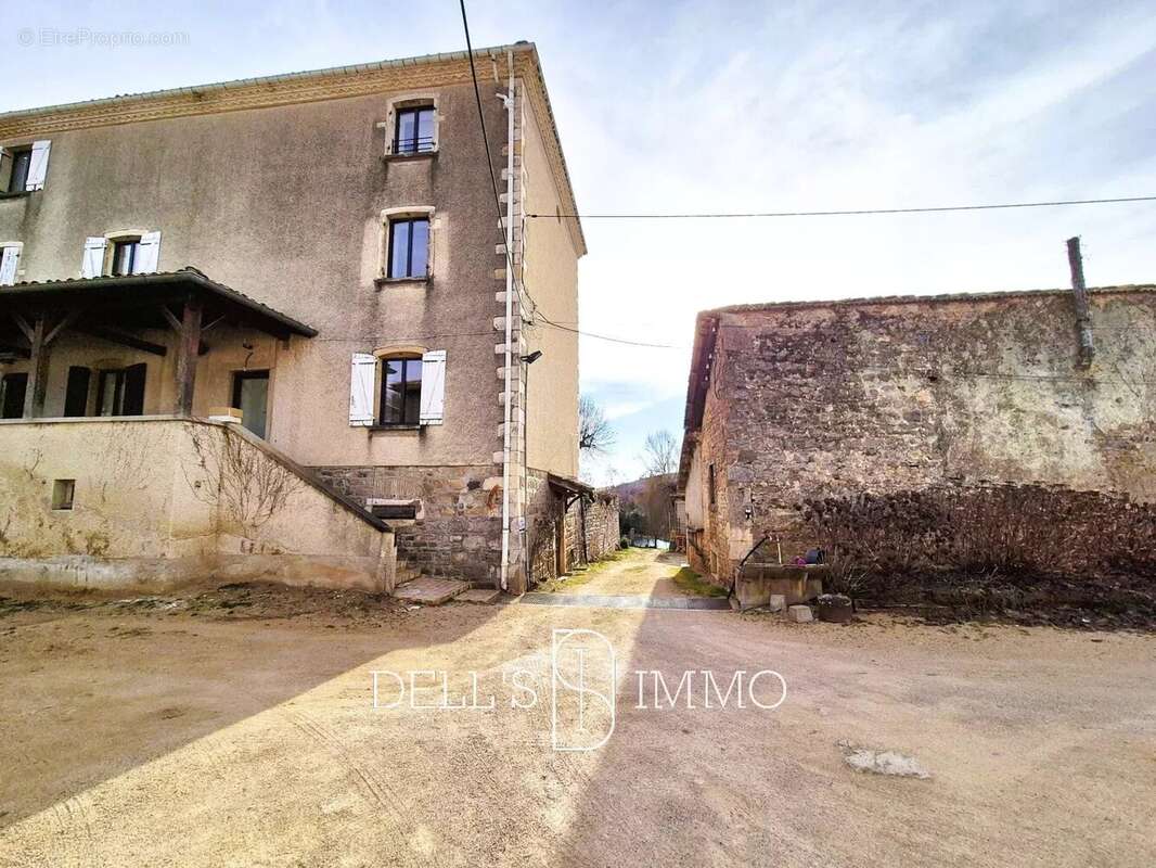 Maison à CHIROUBLES