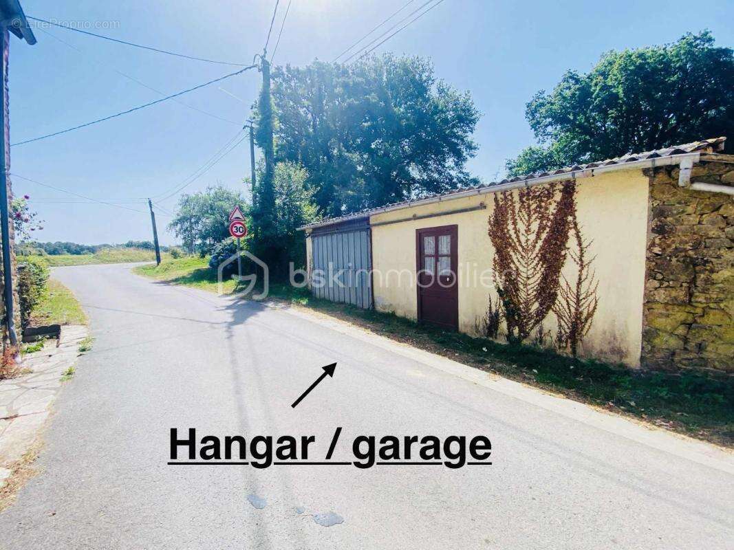 Maison à GUILLIERS