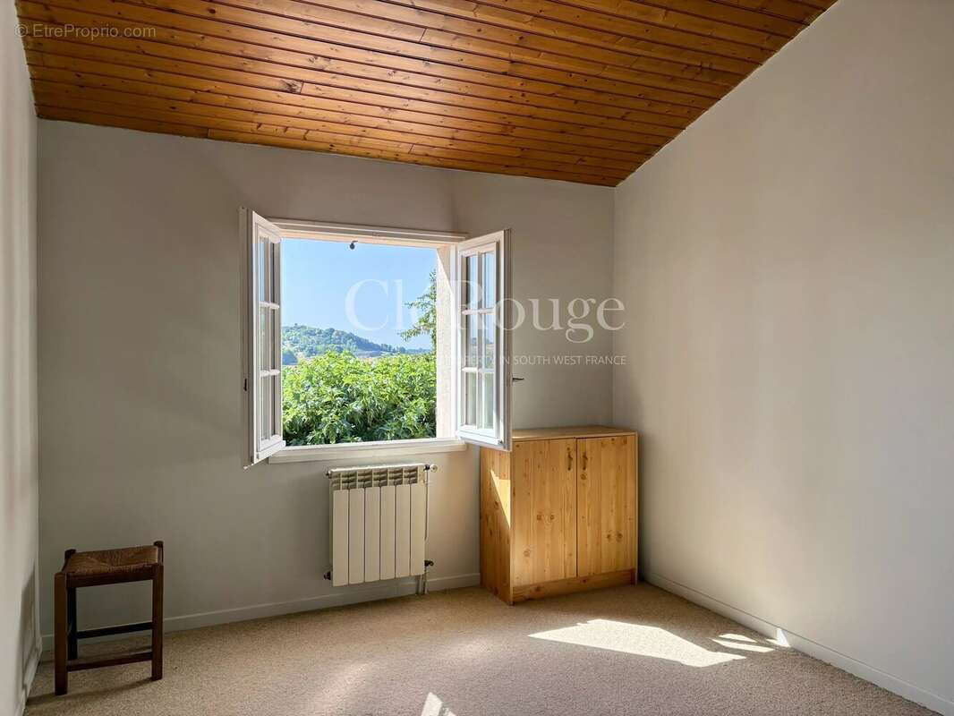 Proche de Tombebœuf – Superbe propriété de 6 chambres avec vues panoramiques, piscine et logement indépendant - photo 22