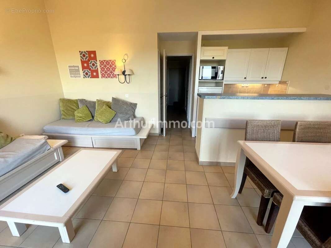 Grimaud - exclusivité : - photo 10