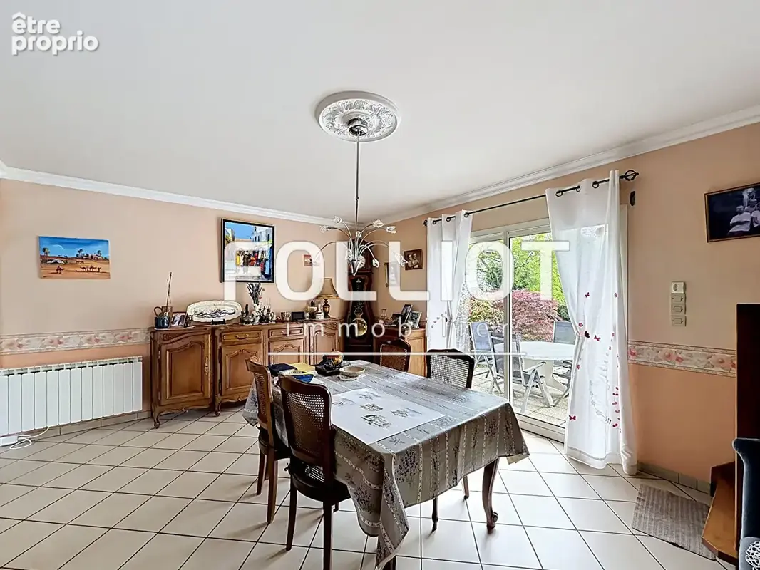 A VENDRE ! Maison Le Val Saint Pere 6 pièce(s) 150 m2 - photo 4