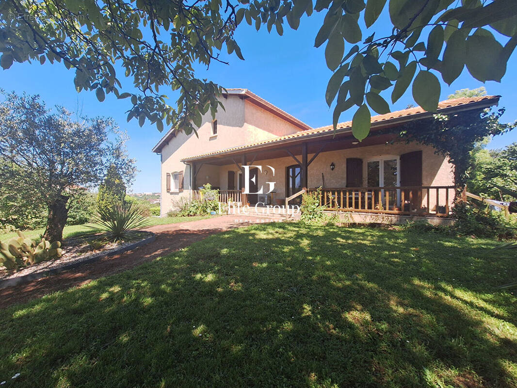 Maison à PUYMOYEN
