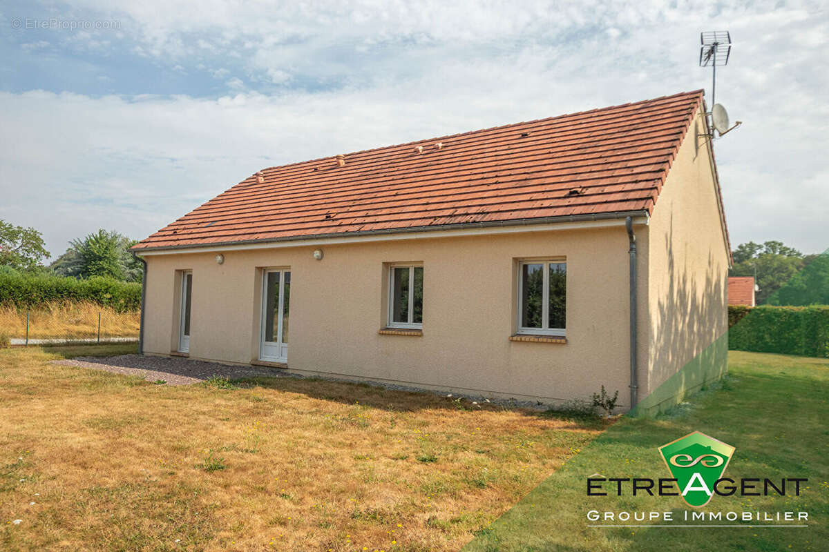 Maison CONCHES-EN-OUCHE - 83 m² - 3 chambres - photo 2