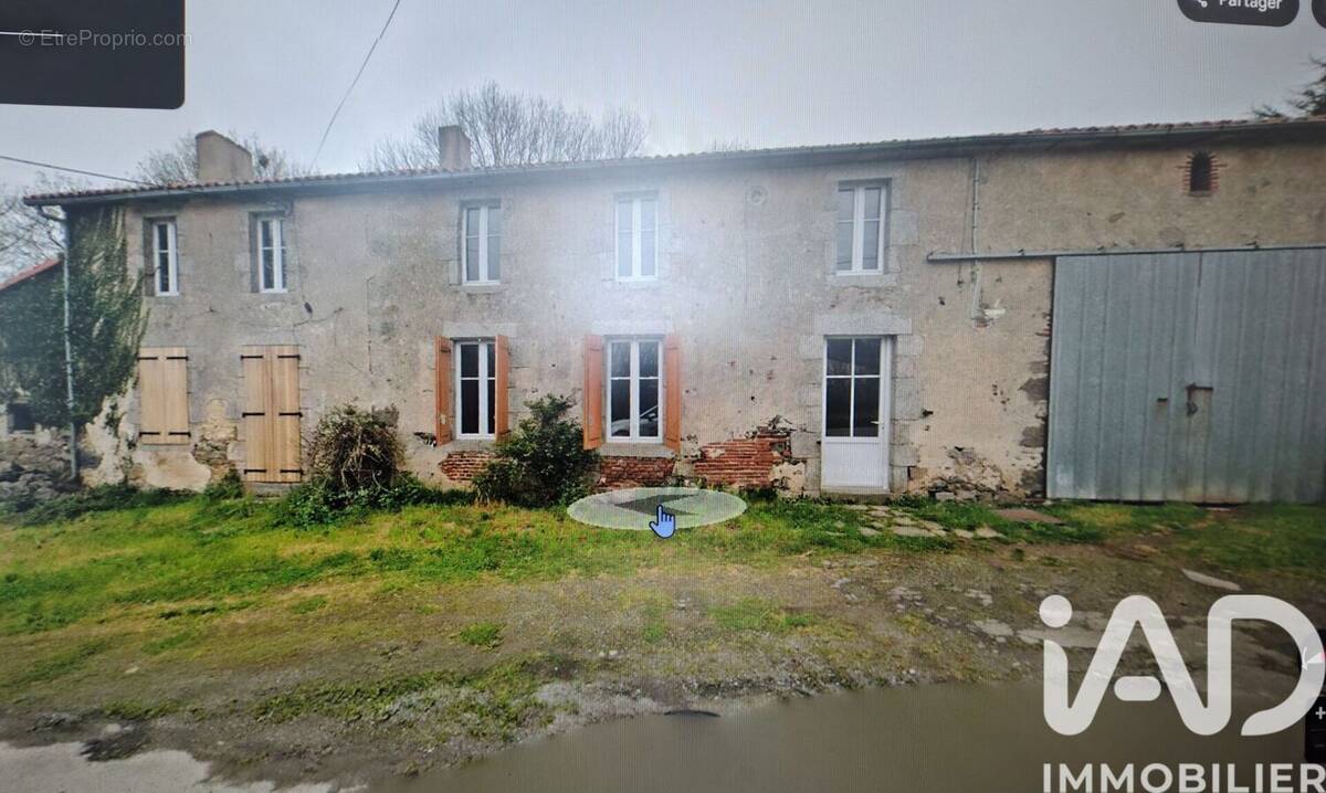 Photo 1 - Maison à MONCOUTANT