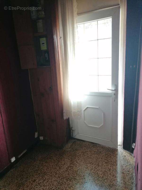Maison individuelle a la campagne a renover entierement - photo 5