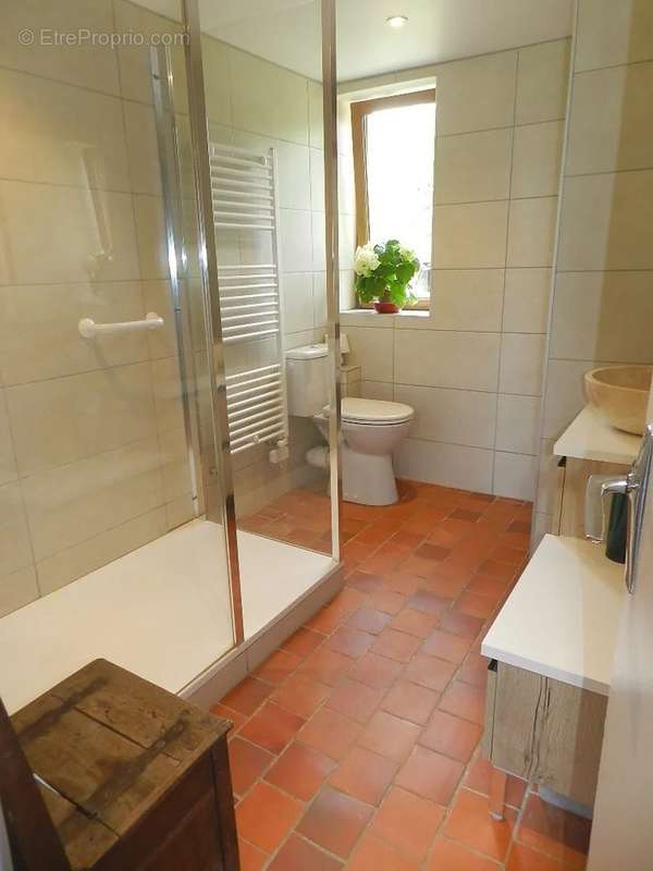 Maison à SAINT-PIERRE-SUR-DIVES