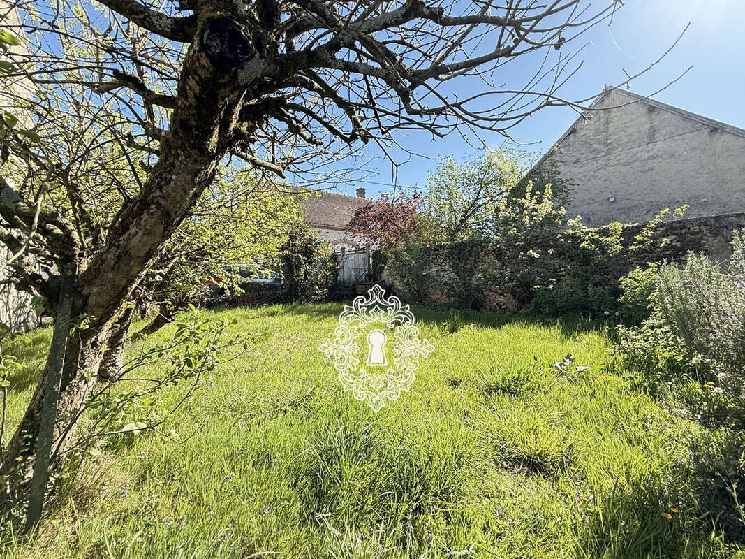 Maison à LONGUEVILLE