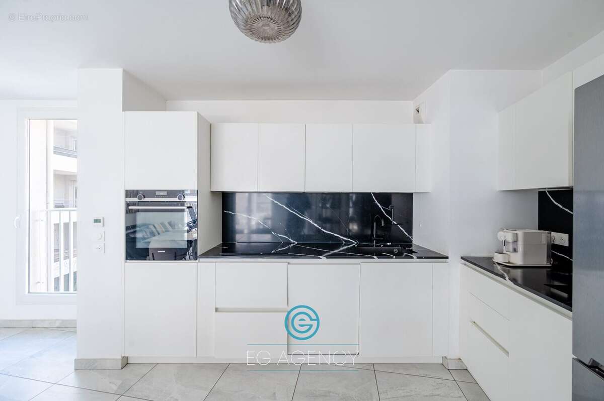Appartement à MARSEILLE-8E