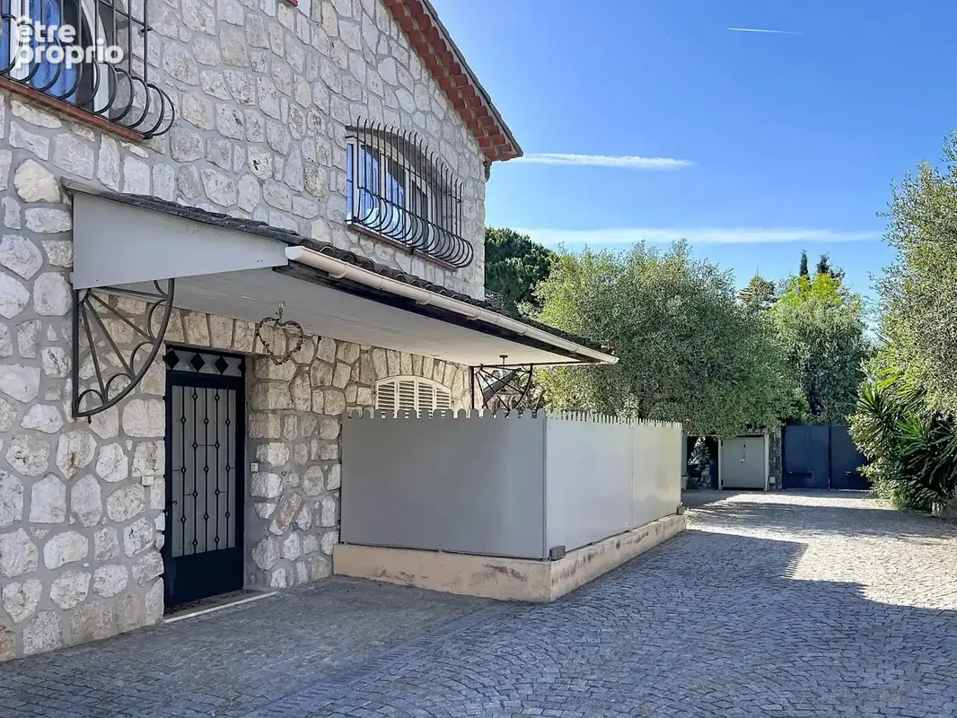 Nice Rimiez - Studio  31 m2 - terrasse - jardin - parking - photo 17