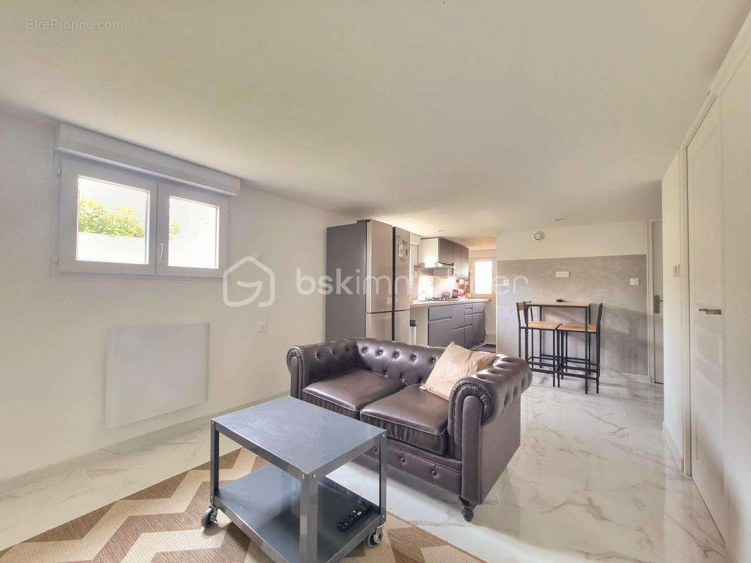 Maison à LONGUEVILLE