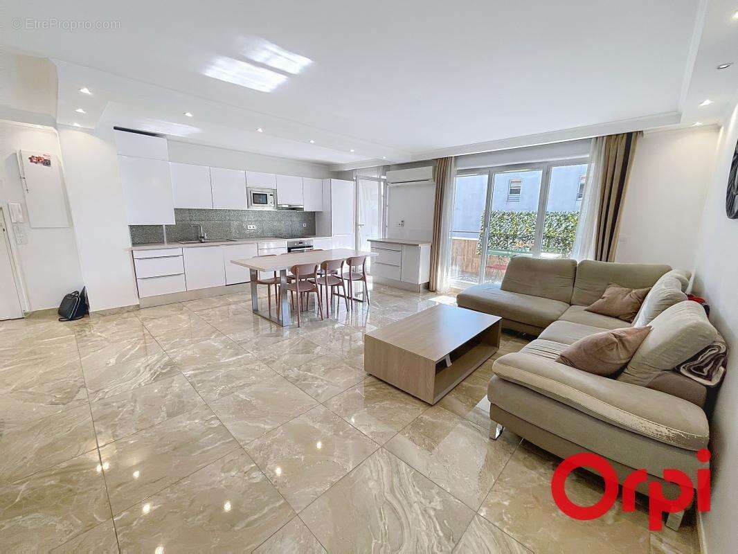 Appartement à MARSEILLE-11E