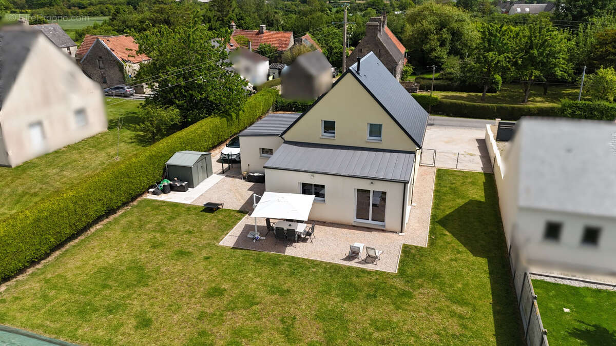 Maison à YVETOT-BOCAGE